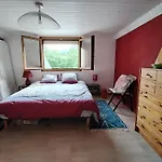 Privee Au Pays Des Volcans Homestay szállás Massiac